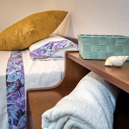 Vakantiehuis Bambi - Big, Tranquil, Comfortable And Sunny Chalet L' Escala